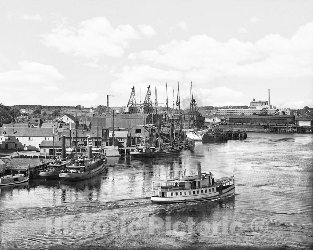New Hampshire, The coal wharves in Portsmouth, New Hampshire, c1907