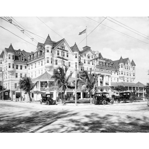 The Halcyon Hotel at E. Flagler Street & Second Avenue, c1915