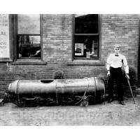 Niagara Falls, New York, Daredevil Bobby Leach with his Barrel, c1911